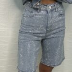 Blugi scurti cu ștrasuri
