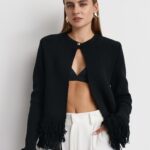 Blazer scurt tricotat cu franjuri