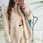 Compleu dama jacheta și pantaloni din raiat cu aplicații metalice