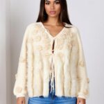 Pulovaras cu detalii din blăniță naturala